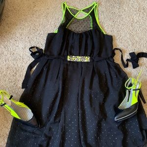 Juniors sleeveless dress with matching shoes